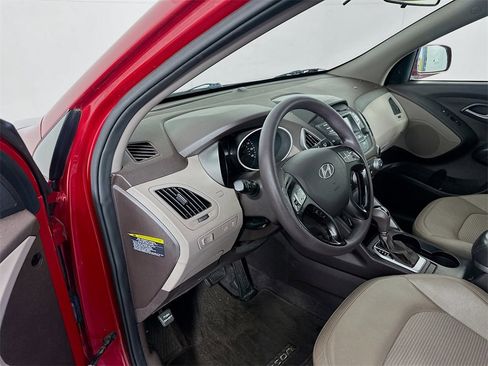 Used 2015 Hyundai Tucson GLS w/ Option Group 02 image 9