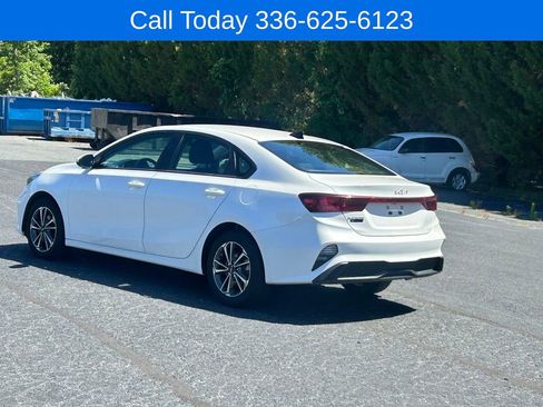 Used 2024 Kia Forte LXS FWD image 3