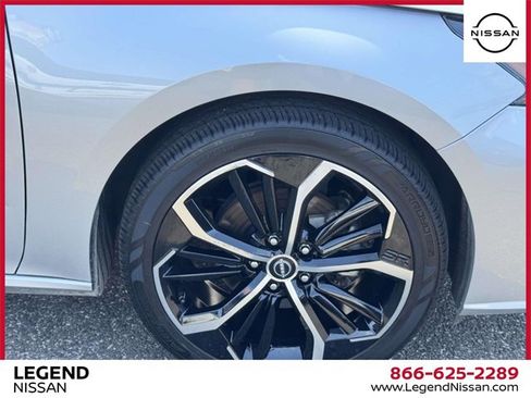 Certified 2023 Nissan Altima 2.5 SR image 9
