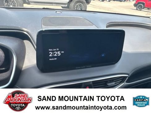 Used 2022 Hyundai Santa Fe Limited FWD image 19
