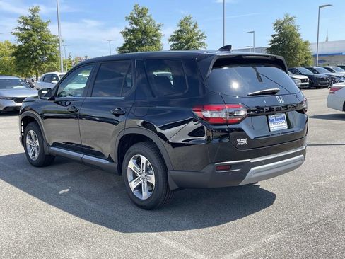 New 2025 Honda Pilot EX-L image 5