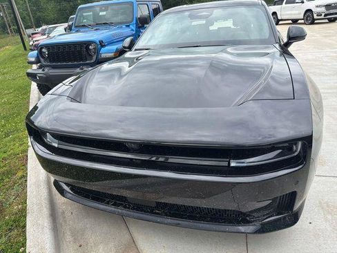 New 2025 Dodge Charger R/T w/ Quick Order Package 25M R/T image 12