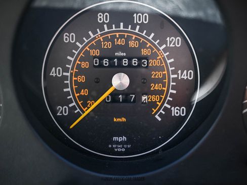 Used 1988 Mercedes-Benz 560 SL image 27