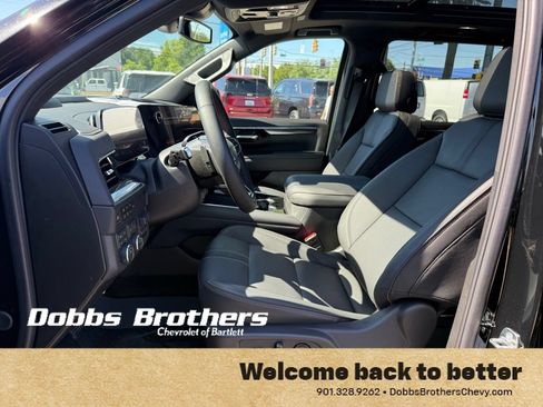 New 2026 Chevrolet Suburban RST w/ Comfort Package AWD/4WD image 9
