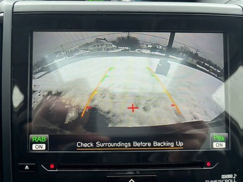 Used 2023 Subaru Forester Limited image 8