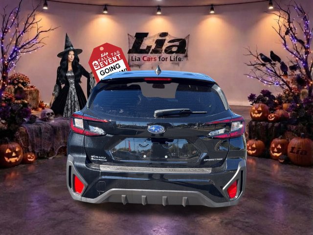 Used 2024 Subaru Crosstrek 2.0i AWD/4WD image 4