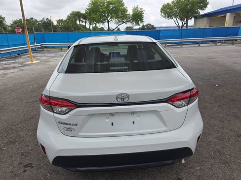 Used 2025 Toyota Corolla LE w/ Convenience Package FWD image 7