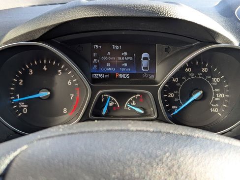 Used 2017 Ford Escape SE FWD image 14