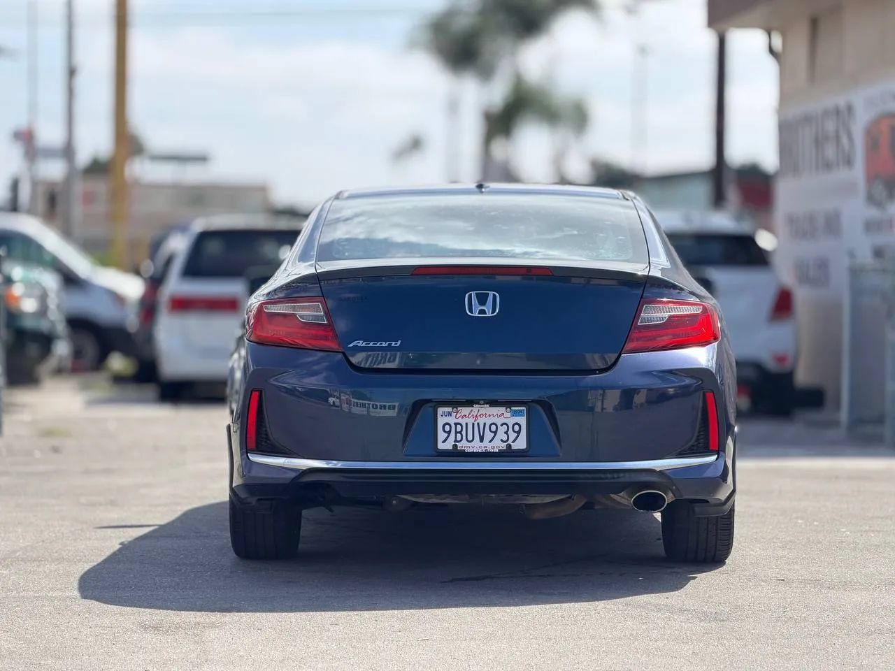Used 2017 Honda Accord EX-L image 12