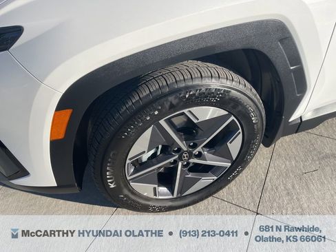 Certified 2025 Hyundai Tucson SEL image 13
