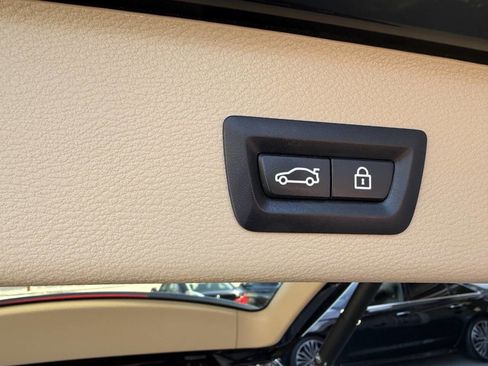 Used 2017 BMW X3 xDrive28i image 8