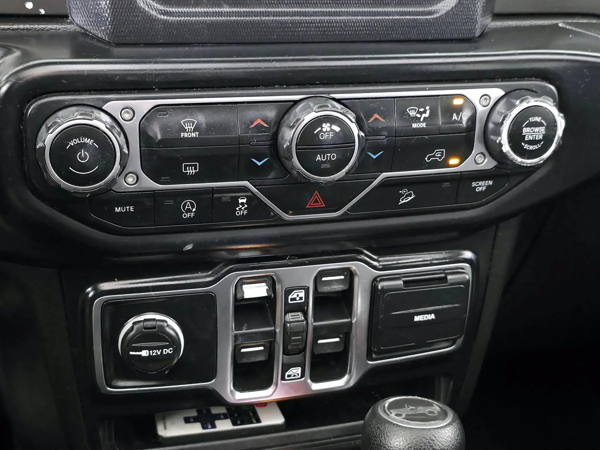 Used 2019 Jeep Wrangler Unlimited Sport S AWD/4WD image 26
