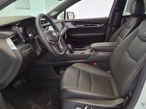 New 2026 Cadillac XT5 Premium Luxury w/ Driver Assist Package AWD/4WD image 11