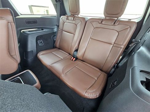 New 2025 Lincoln Aviator Reserve w/ Luxury Package image 29