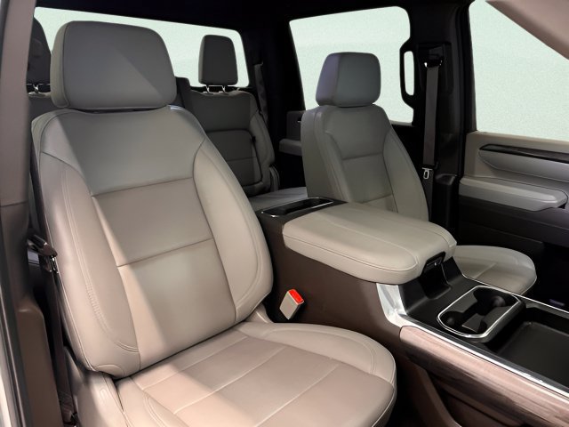 Certified 2025 Chevrolet Silverado 2500 LTZ w/ LTZ Convenience Package AWD/4WD image 16