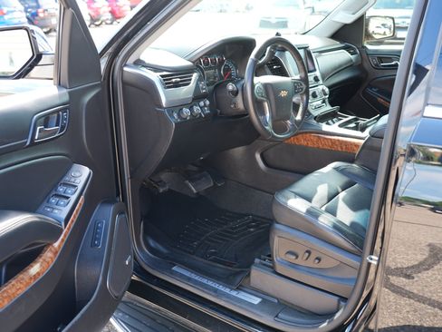 Used 2015 Chevrolet Tahoe LTZ AWD/4WD image 16