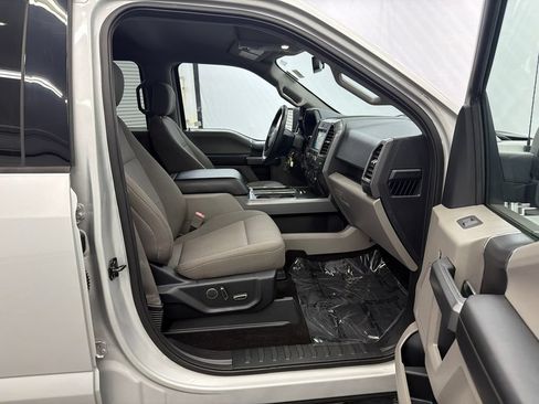 Used 2018 Ford F150 XLT w/ Equipment Group 302A Luxury RWD image 14
