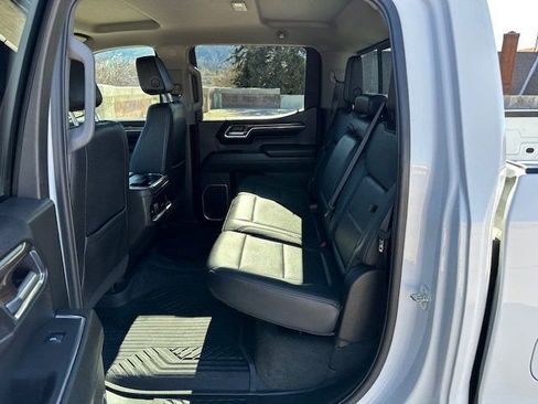 Used 2023 Chevrolet Silverado 1500 LT Trail Boss w/ Convenience Package II image 18