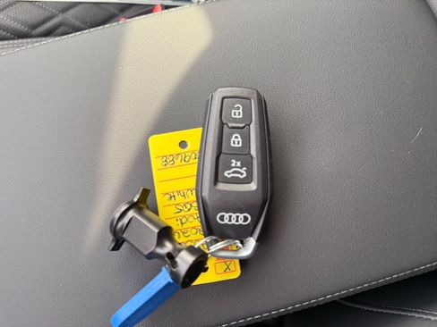 Certified 2026 Audi SQ5 Premium Plus AWD/4WD image 34