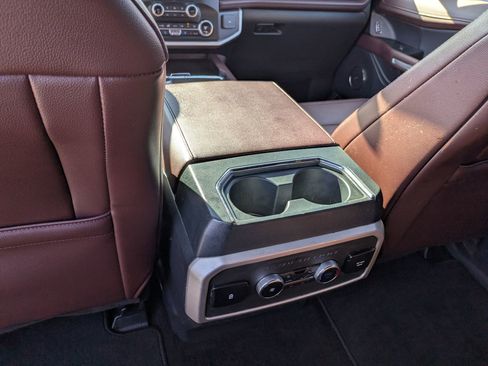 Certified 2022 Ford Expedition Limited image 32