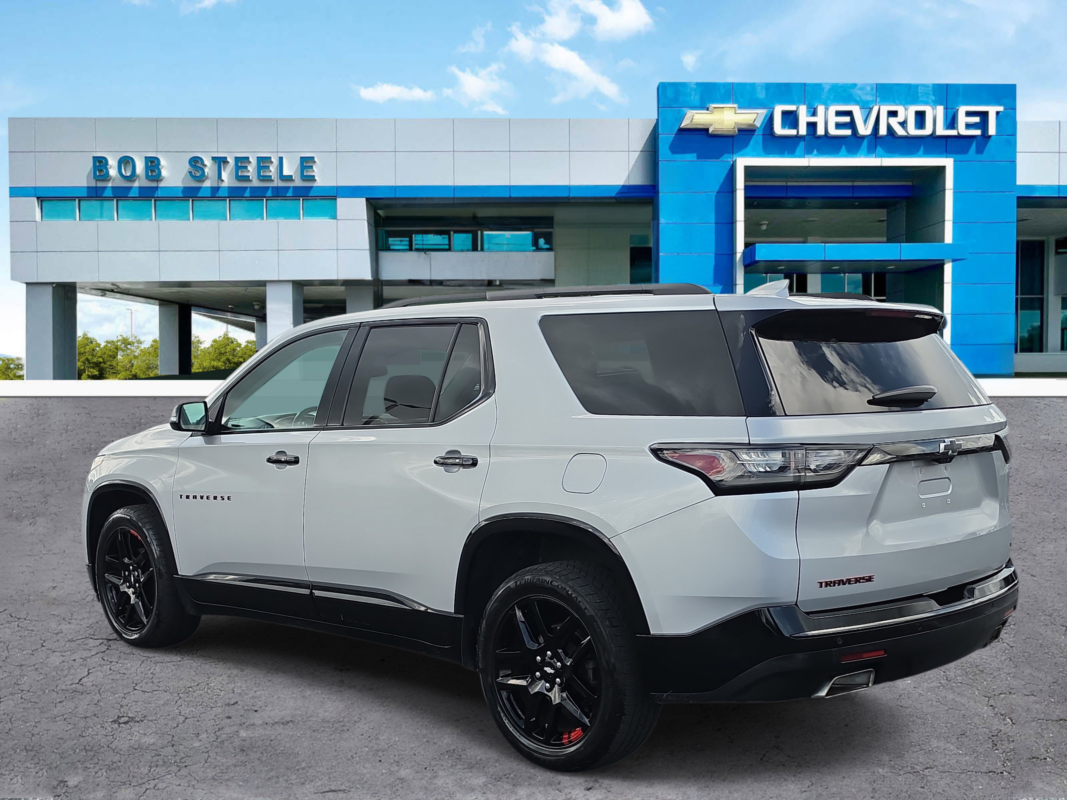 Certified 2019 Chevrolet Traverse Premier w/ Redline Edition AWD/4WD image 3