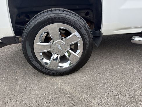 Used 2018 Chevrolet Silverado 1500 LTZ Z71 w/ LTZ Plus Package AWD/4WD image 28