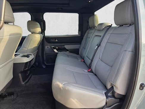 Used 2025 Toyota Tundra Limited AWD/4WD image 19