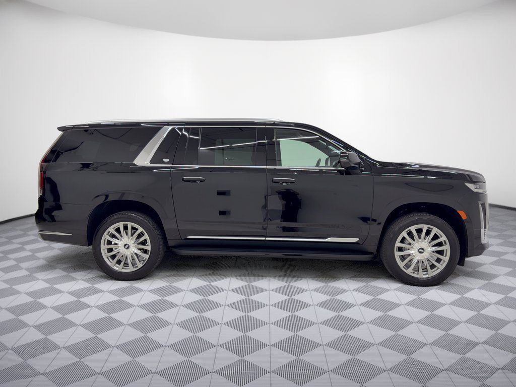Used 2023 Cadillac Escalade ESV Premium Luxury w/ Performance Package AWD/4WD image 8