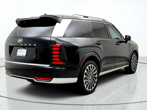 Used 2026 Hyundai Palisade Calligraphy FWD image 5