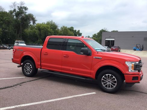 Used 2018 Ford F150 XLT w/ Equipment Group 302A Luxury image 3