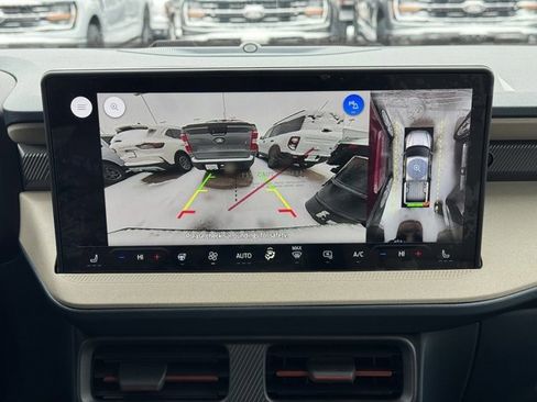 New 2026 Ford Maverick Lariat w/ 4K Tow Package image 4