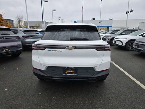 New 2026 Chevrolet Equinox EV LT image 4