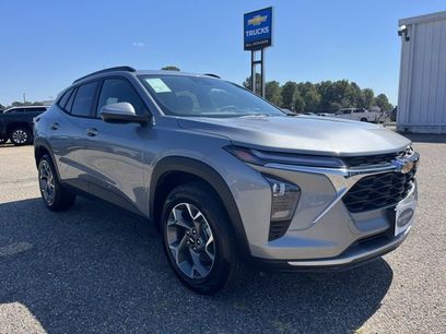 New 2026 Chevrolet Trax LT w/ Driver Confidence Package