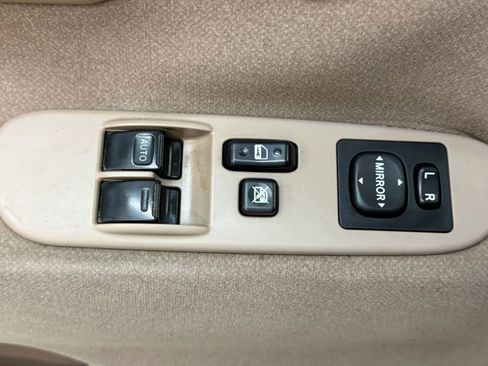 Used 2003 Toyota Tundra SR5 AWD/4WD image 25
