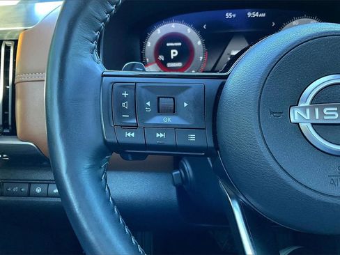 Used 2024 Nissan Pathfinder Platinum w/ Cargo Package image 18