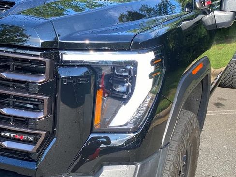Used 2024 GMC Sierra 2500 AT4X w/ AT4X AEV Edition AWD/4WD image 5