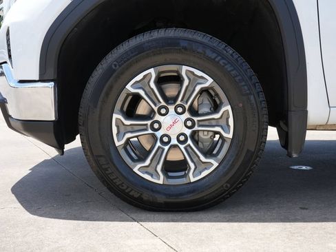 Used 2026 GMC Sierra 1500 SLT AWD/4WD image 28