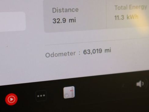 Used 2021 Tesla Model Y Long Range image 37