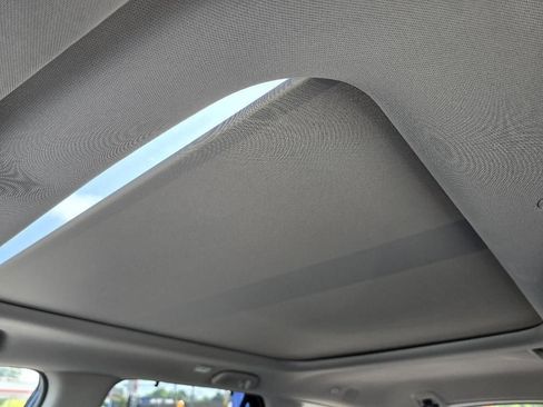 New 2025 Honda Pilot Touring image 24