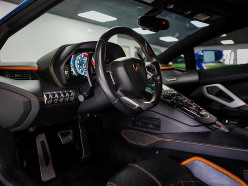Used 2018 Lamborghini Aventador S AWD/4WD image 16
