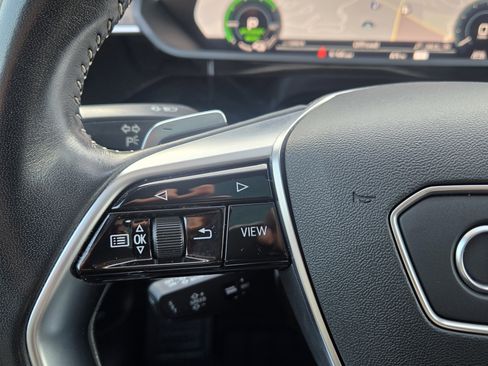 Used 2020 Audi e-tron Premium Plus image 28
