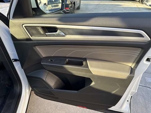 Certified 2023 Volkswagen Atlas Cross Sport SEL image 10