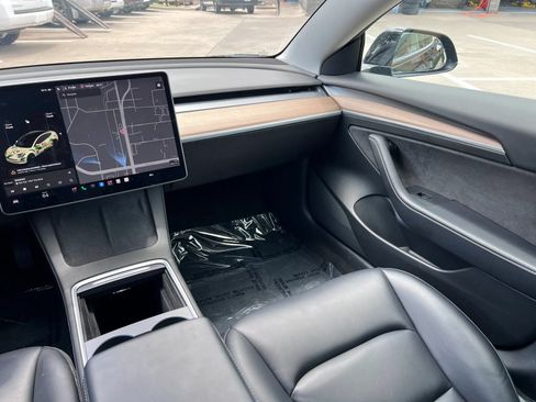 Used 2021 Tesla Model 3 Standard Range Plus RWD image 37
