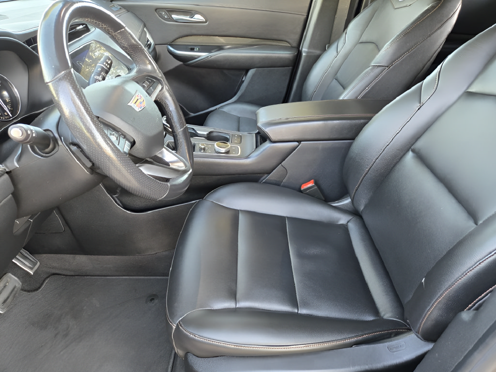 Used 2020 Cadillac XT4 Sport w/ Driver Awareness Package FWD image 12
