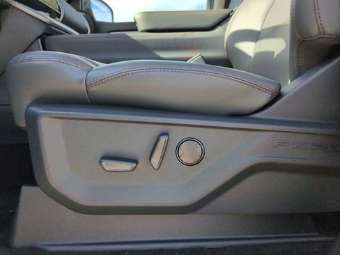 New 2025 Ford Expedition Active image 20