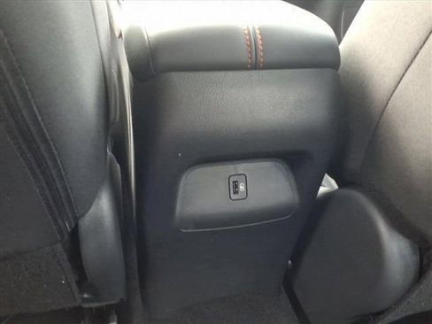 New 2025 Nissan Sentra SR image 37