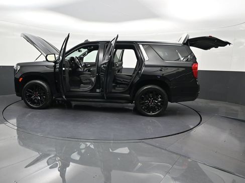 Used 2023 GMC Yukon SLE w/ Gmc Pro Safety Plus Package RWD image 34