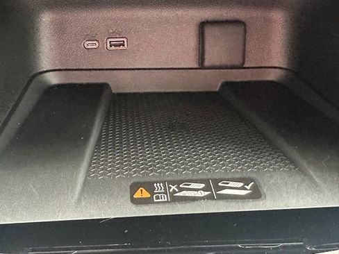 Certified 2024 Chevrolet Traverse LT w/ Trailering Package image 29