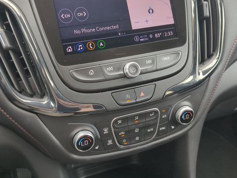 Used 2022 Chevrolet Equinox RS w/ RS Leather Package FWD image 18