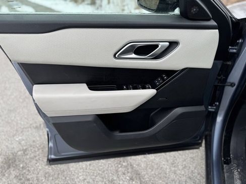Used 2020 Land Rover Range Rover Velar S image 10